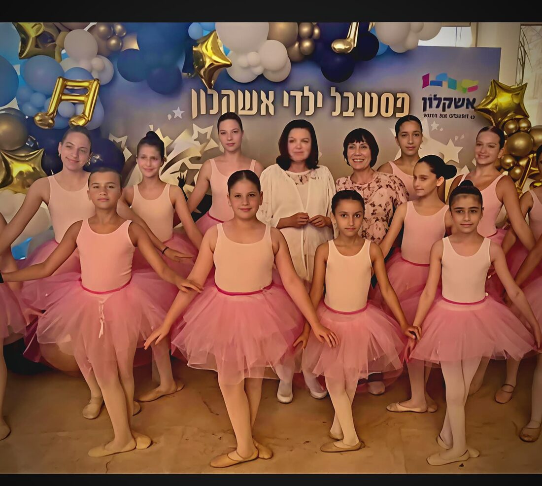 תמונה עבור הבלרינות שלנו על הבמה במופע יום הילד באשקלון